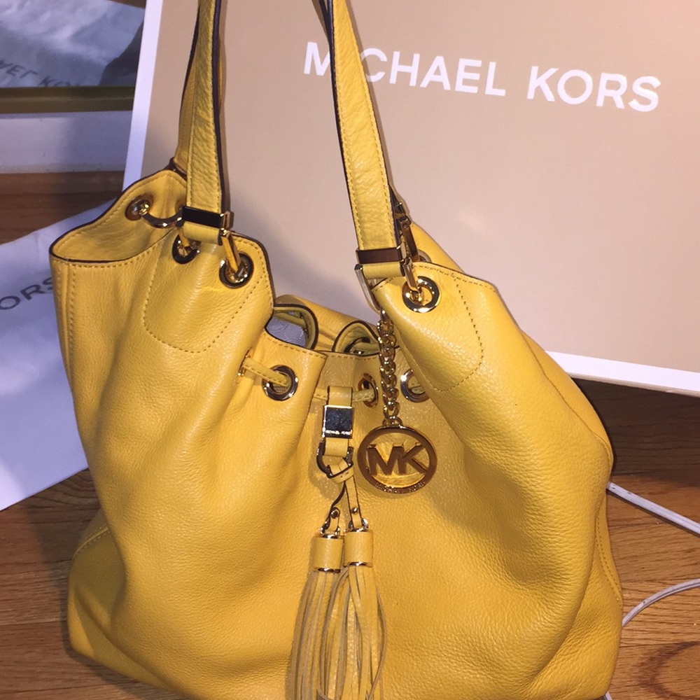 MIchael Kors leather Tote